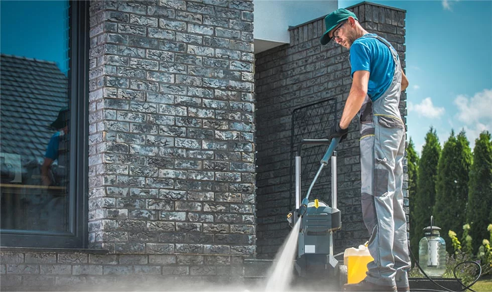 choose a pressure washing company